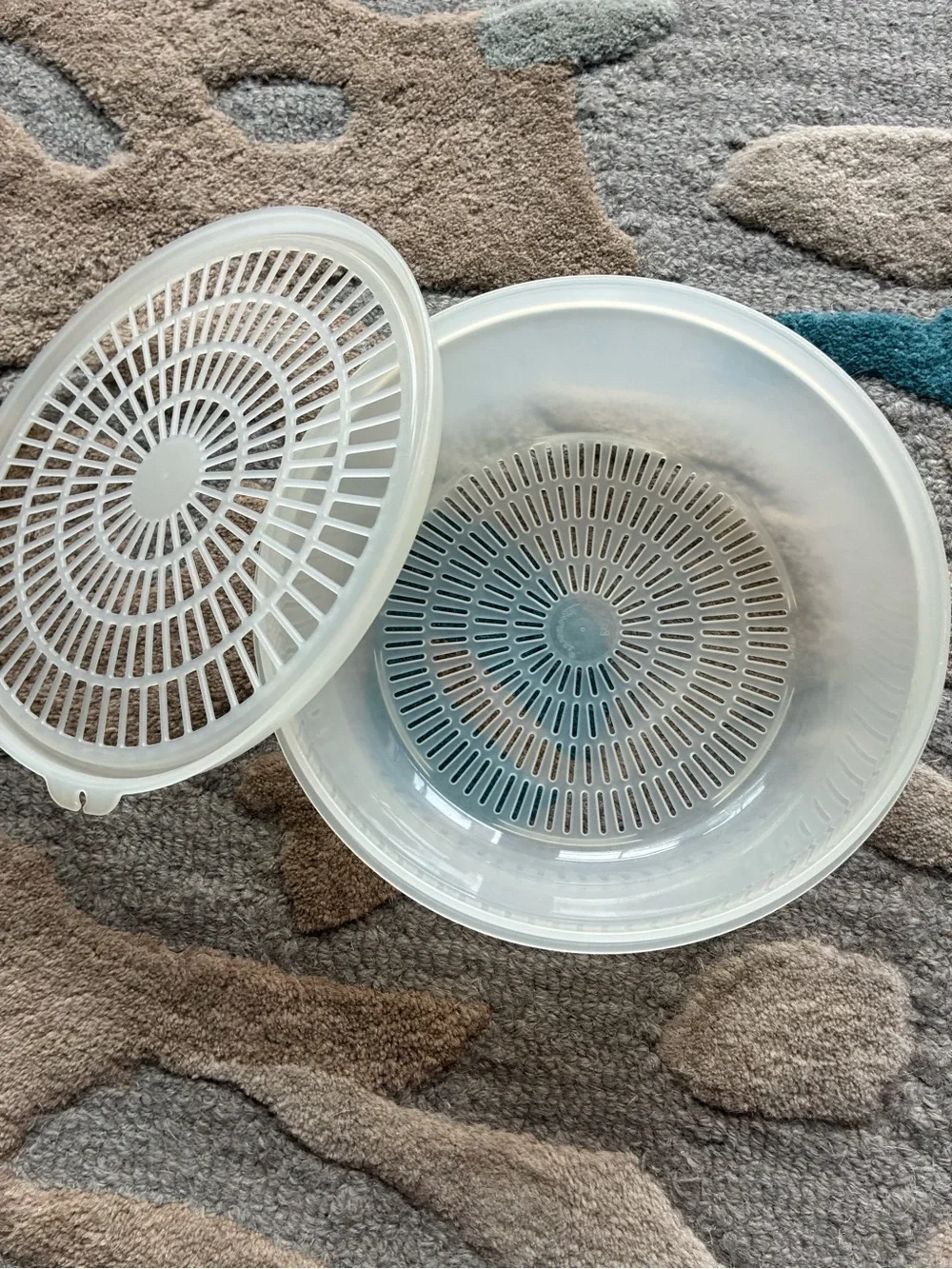 Tupperware berry cleaner/strainer Basket - Home Accents